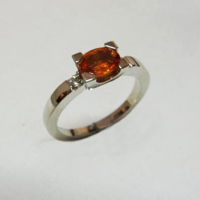 Bague saphir mandarine 0ct83 diamants ...