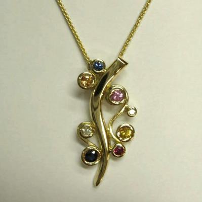 Pendentif multi saphirs et diamants ...